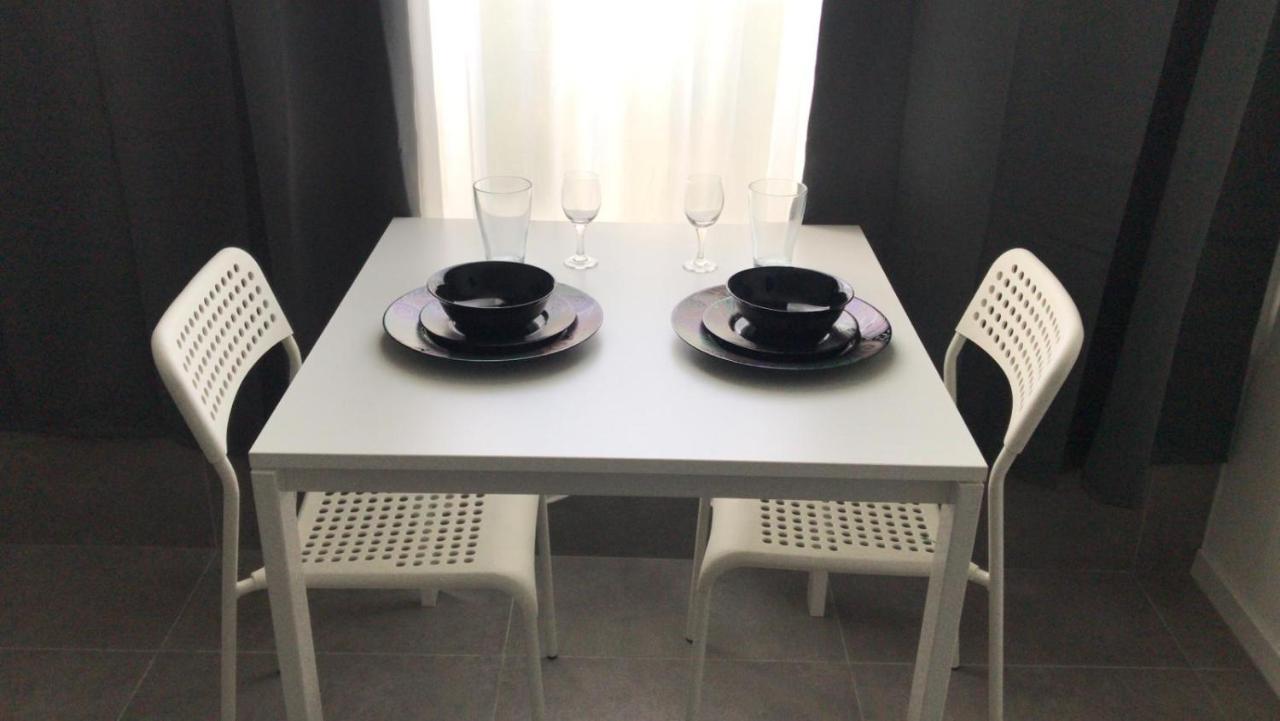 Isramax Low-Cost Apartment Near The Sea. 巴特亚姆 外观 照片